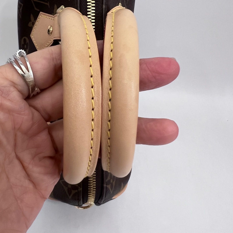 LV 原花金釦Speedy20手提斜背波士頓包-15