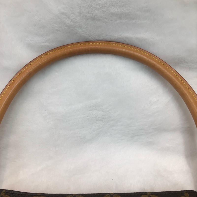 LV 老花Looping Shoulder Bag XC315-8