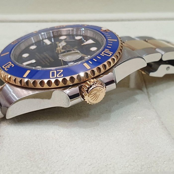 【大眾名錶】 Rolex 勞力士 116613LB Submariner 半金 藍水鬼 部分原廠膠膜 大眾名錶B1175-7