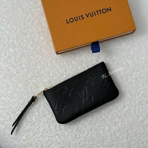 S5340-LV 黑牛皮壓紋零錢鑰匙包M80879