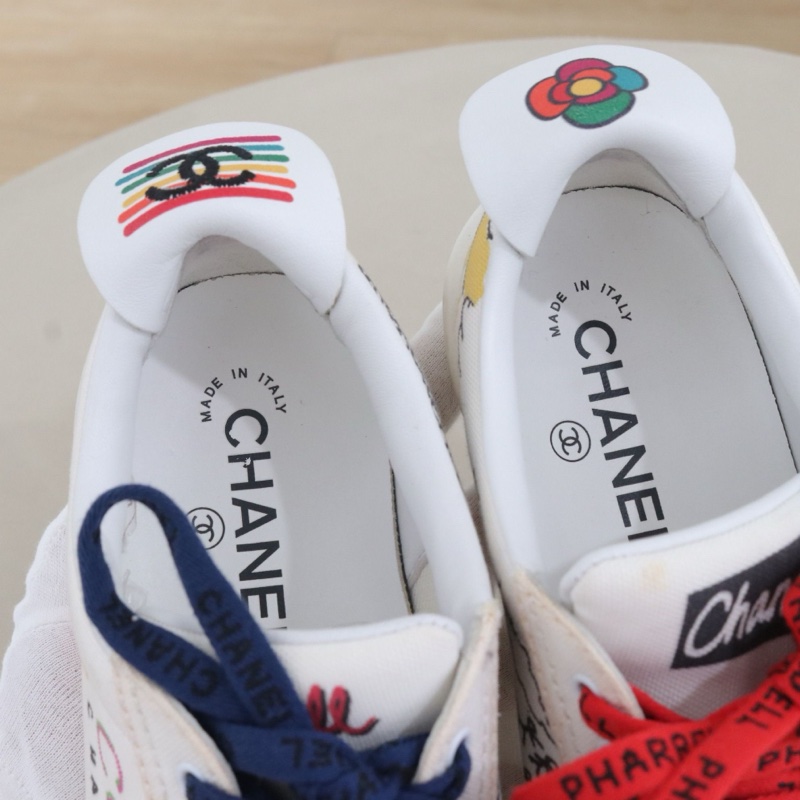 CHANEL香奈兒 x Pharrell菲董聯名塗鴉小白鞋女鞋，35.5碼，配件無-6