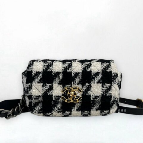 S5350-CHANEL 黑白千鳥格紋毛呢金釦19腰包