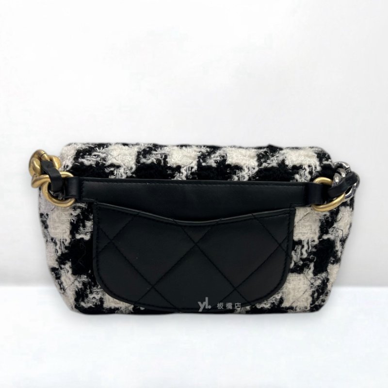 S5350-CHANEL 黑白千鳥格紋毛呢金釦19腰包-3