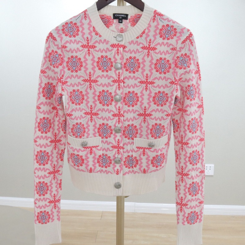 CHANEL香奈兒花朵針織開衫100%羊絨，34碼 配件無-0