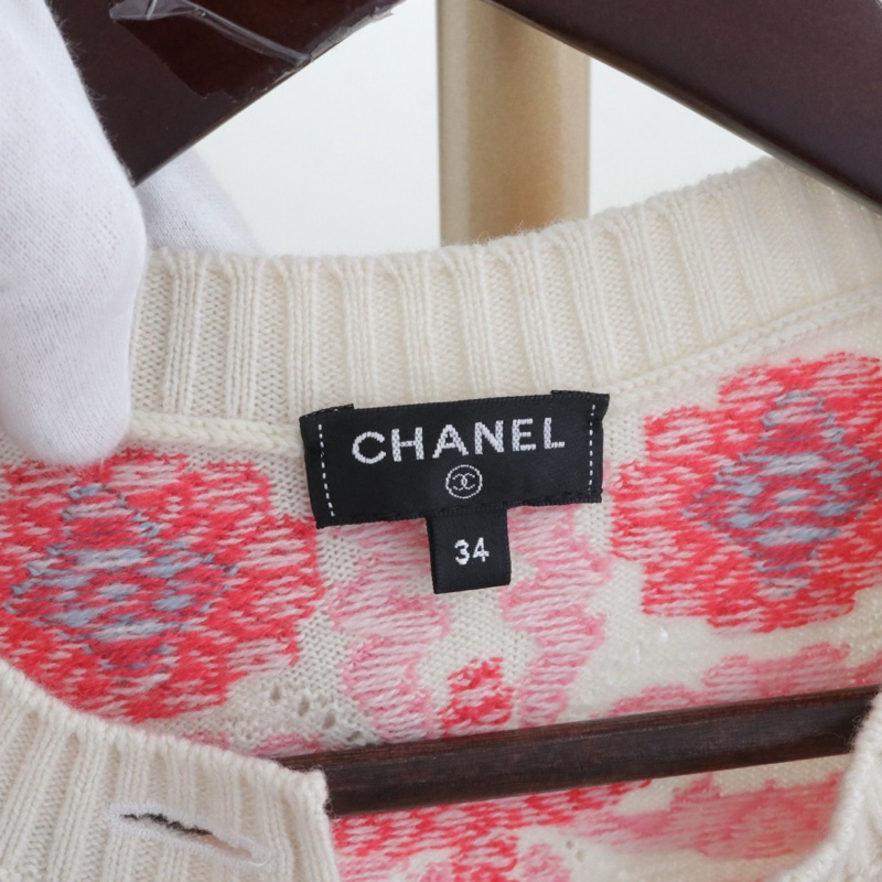 CHANEL香奈兒花朵針織開衫100%羊絨，34碼 配件無-9