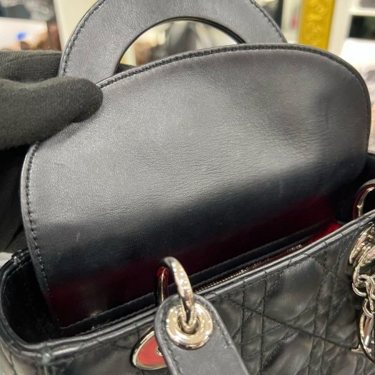 東區正精品㊣CD CHRISTIAN DIOR LADY 迪奧黑色全皮Logo 銀扣吊飾手提包黛妃包兩用包 RZ6347-10