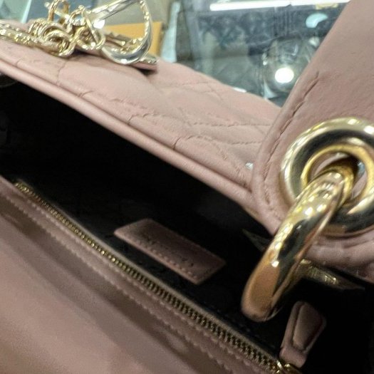 東區正精品㊣CHRISTIAN DIOR LADY 迪奧玫瑰粉色全皮5格金色吊飾金釦拉鍊肩背包手提包黛妃包 RZ5163-4