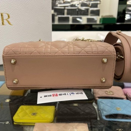 東區正精品㊣CHRISTIAN DIOR LADY 迪奧玫瑰粉色全皮5格金色吊飾金釦拉鍊肩背包手提包黛妃包 RZ5163-7
