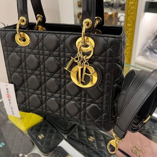 東區正精品㊣CHRISTIAN DIOR LADY M 迪奧黑色羊皮全皮5格金色吊飾金釦拉鍊肩背包手提包黛妃包 RZ4779-1