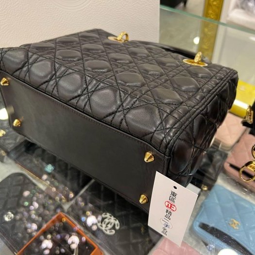 東區正精品㊣CHRISTIAN DIOR LADY M 迪奧黑色羊皮全皮5格金色吊飾金釦拉鍊肩背包手提包黛妃包 RZ4779-9