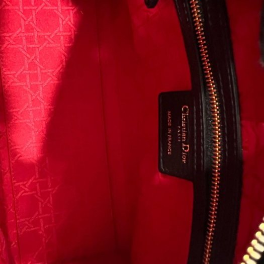 東區正精品㊣CHRISTIAN DIOR LADY M 迪奧黑色羊皮全皮5格金色吊飾金釦拉鍊肩背包手提包黛妃包 RZ4779-10