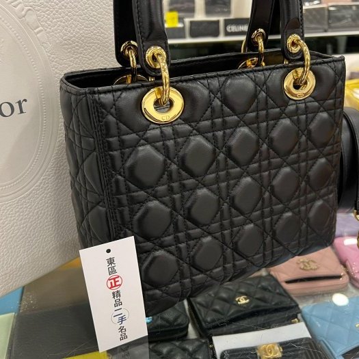 東區正精品㊣CHRISTIAN DIOR LADY M 迪奧黑色羊皮全皮5格金色吊飾金釦拉鍊肩背包手提包黛妃包 RZ4779-12