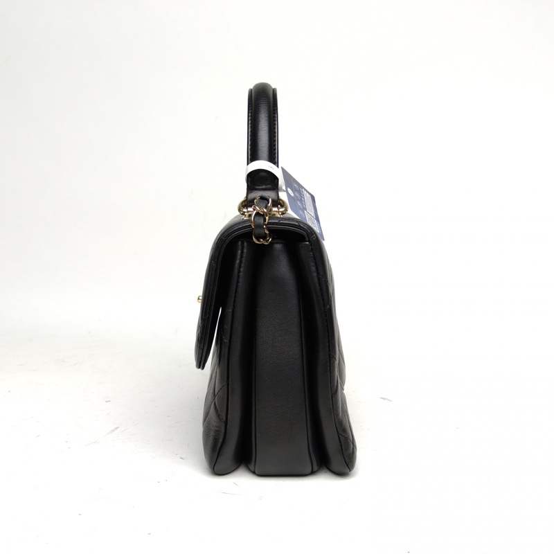 CHANEL TrendyCC手提風琴包小號黑色羊皮26開金扣-1