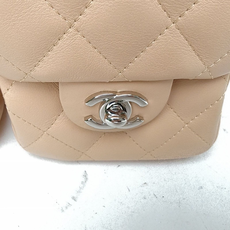 CHANEL 奶茶色牛皮10開銀扣中古康鵬機車包小號-4