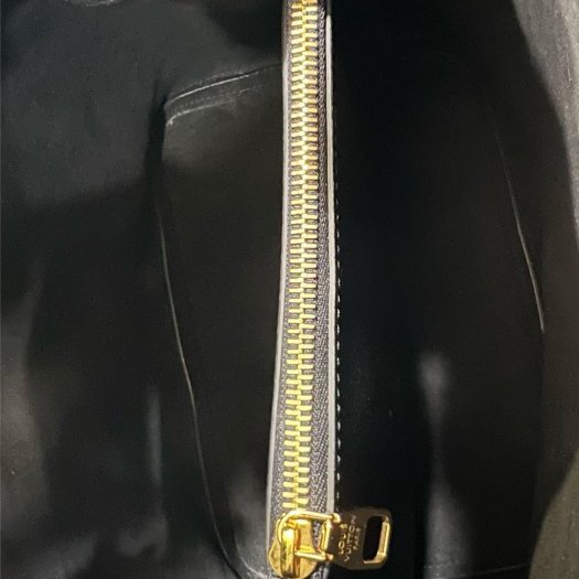 東區正精品㊣LV M45256 NEONOE MM 黑色全皮壓紋字紋金釦抽繩束口水桶包手提包肩背包 RZ6346-12