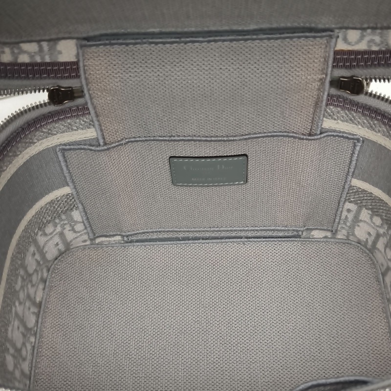 DIOR 灰色帆布銀扣2020DiortravelVanity化妝包大號-4