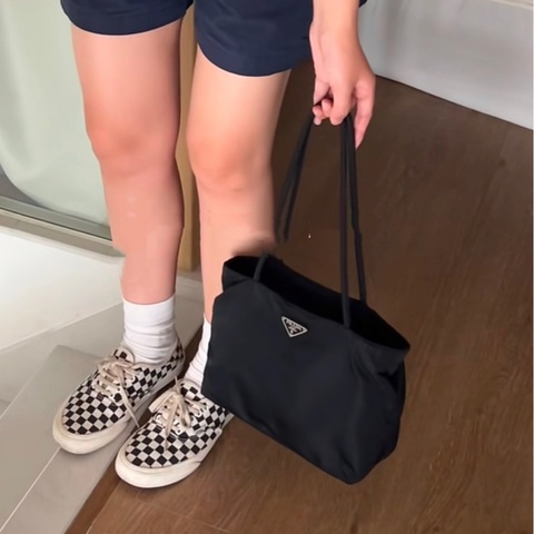 Prada 經典黑色尼龍托特包 Nylon tote bag 單肩包 手提包