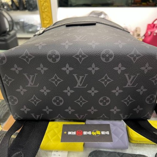 東區正精品㊣LV M14020 Discovery Slim 全新黑花錢口袋拉鍊後背包 RZ6345-6
