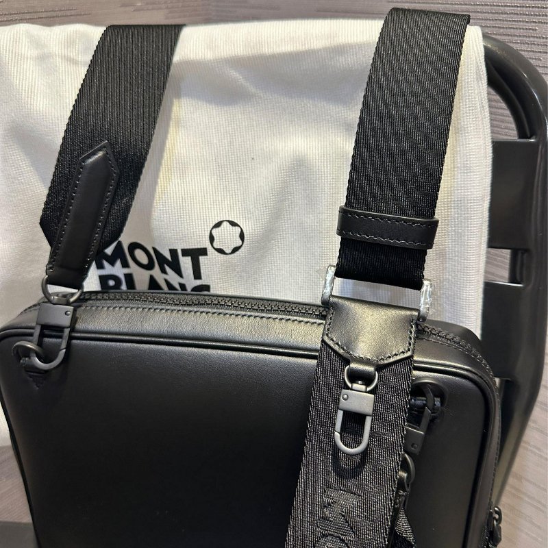 💎Han's house精品服飾💎MONTBLANC 萬寶龍 防刮牛皮 相機 包 義大利製 現貨 原價37800-3