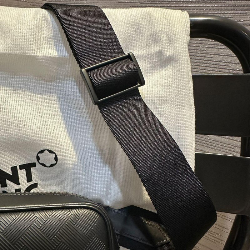 💎Han's house精品服飾💎MONTBLANC 萬寶龍 防刮牛皮 相機 包 義大利製 現貨 原價37800-6