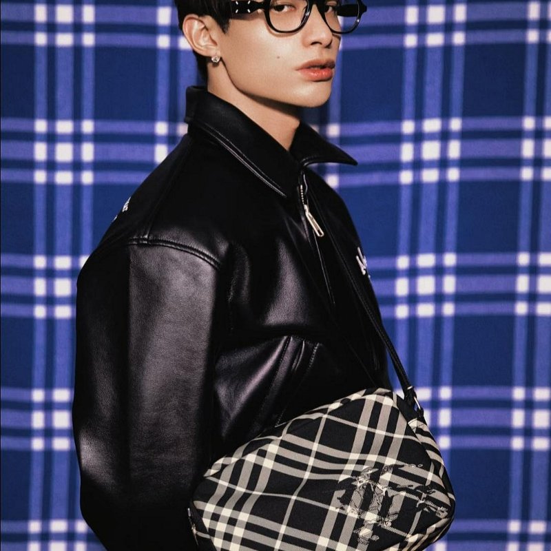 💎Han's house精品服飾💎BURBERRY Paddy 格紋 刺繡戰馬 相機包 原價36900-9