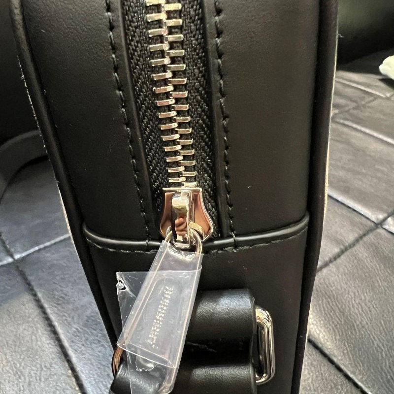 💎Han's house精品服飾💎burberry 格紋 側背包-5