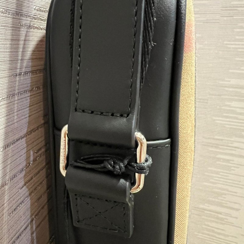 💎Han's house精品服飾💎burberry 格紋 側背包-7