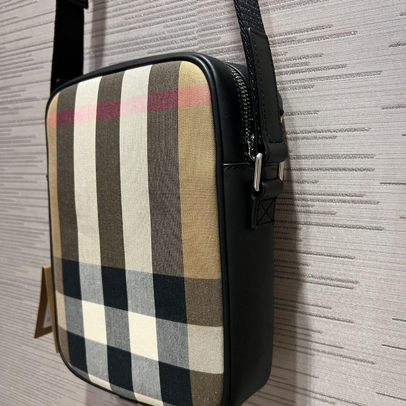 💎Han's house精品服飾💎burberry 格紋 側背包-8