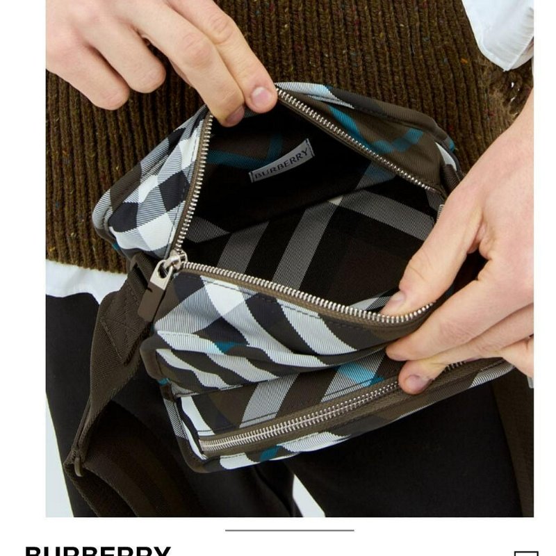 💎Han's house精品服飾💎burberry 格紋 尼龍 防水 側背包 現貨 原價44000-1
