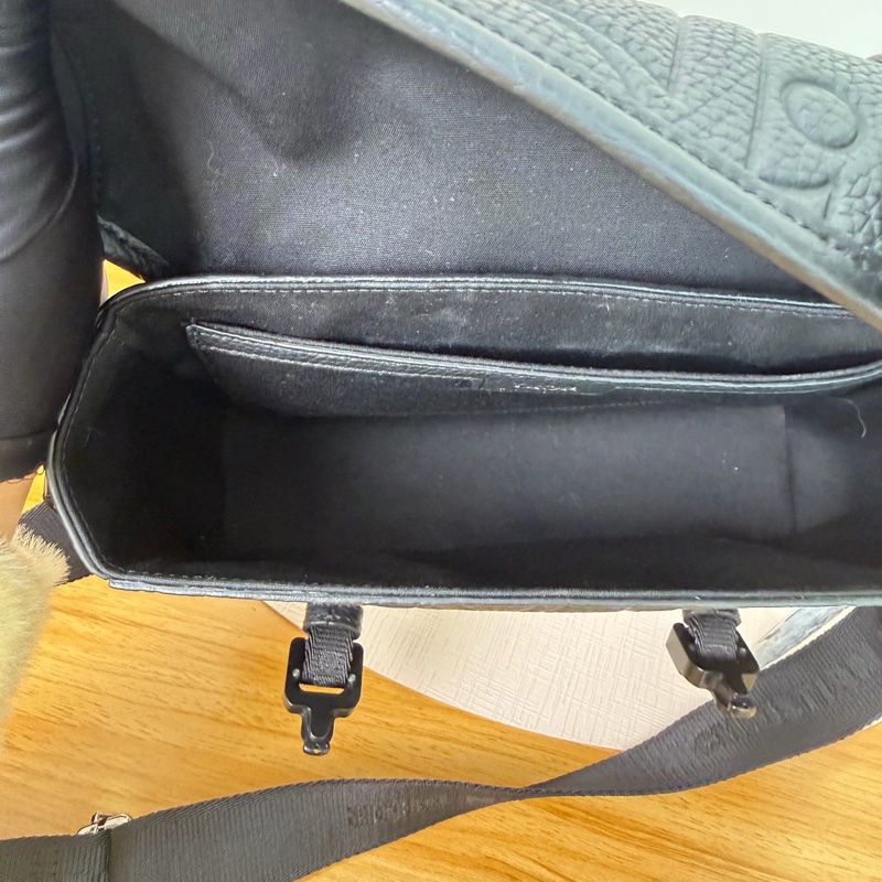 Dior Hit The Road 翻蓋信使包 黑色老花牛皮 男士款-6