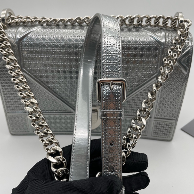 Dior迪奧 Diorrama盾牌包 鏡面銀色 中號-7