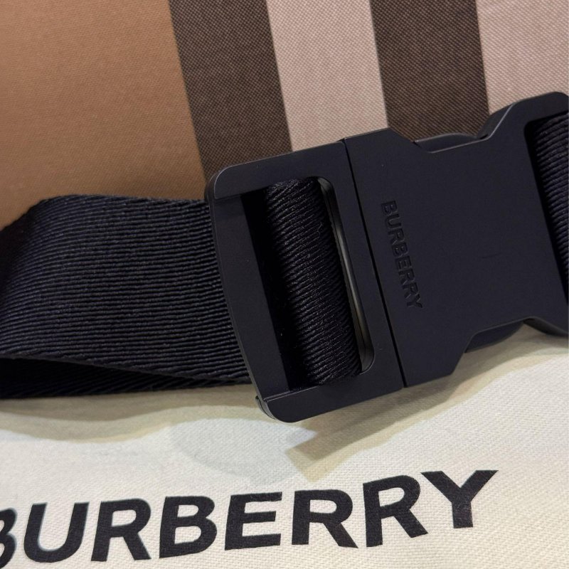 💎Han's house精品服飾💎 burberry 格紋 腰包-5