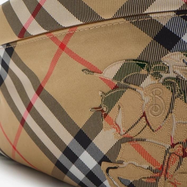 💎Han's house精品服飾💎burberry 刺繡 戰馬 腰包 原價32500-1