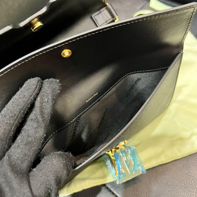 💎Han's house精品服飾💎Burberry TB 荔枝 小牛皮 肩背包 義大利製 現貨 21X14X4CM-8