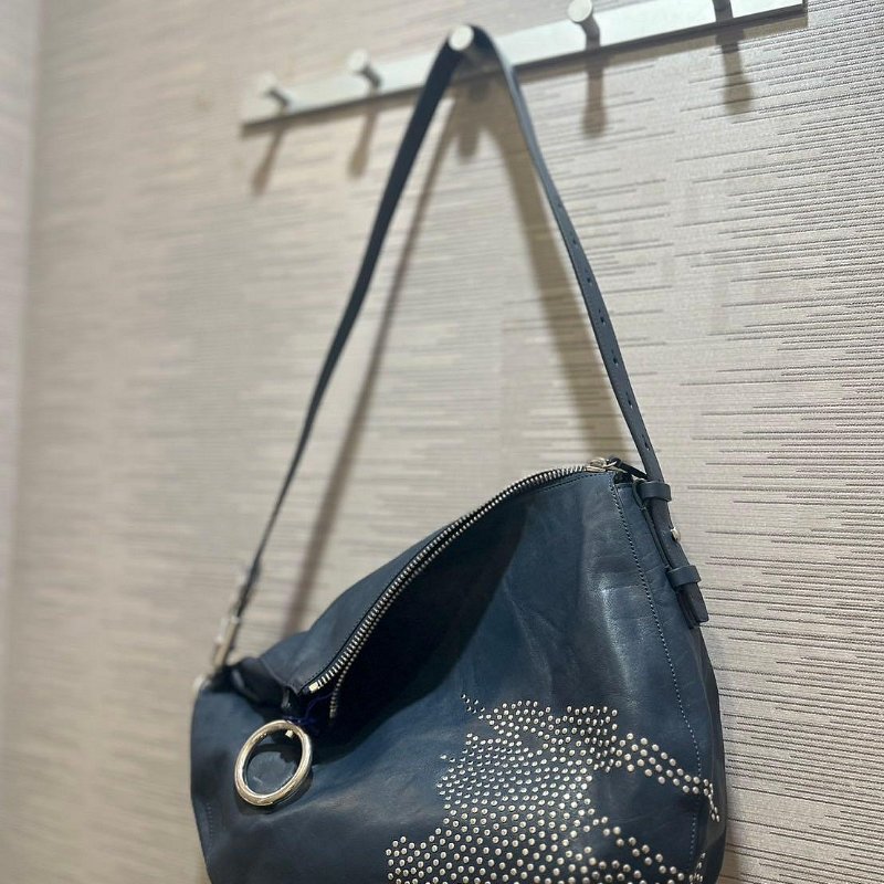 💎Han's house精品服飾💎Burberry 中號 Knight 包 現貨 原價99000-3