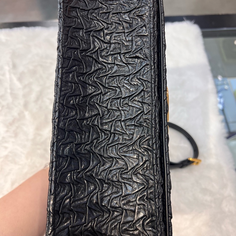 Dior迪奧蒙田褶皺款黑色牛皮-4