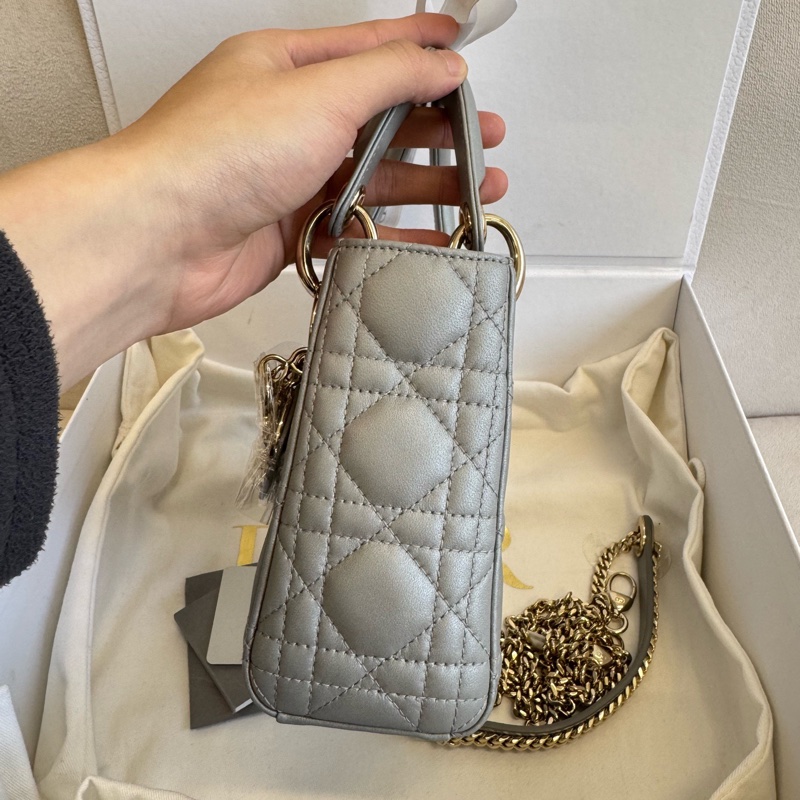 Dior迪奧珠光灰三格戴妃包-1