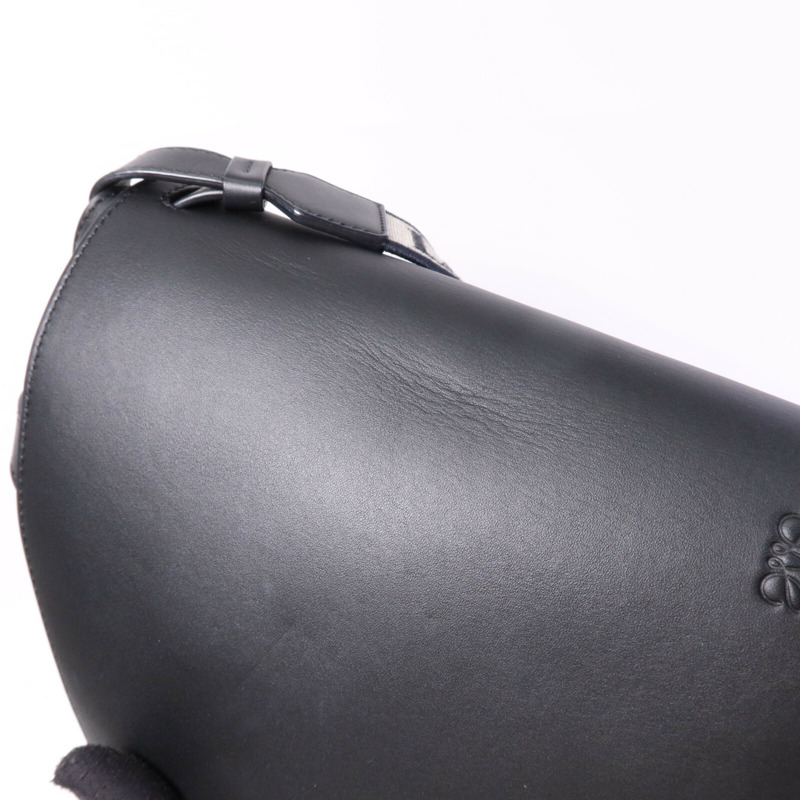 LOEWE 牛皮皮革Small Gate Bag金扣肩背袋-16