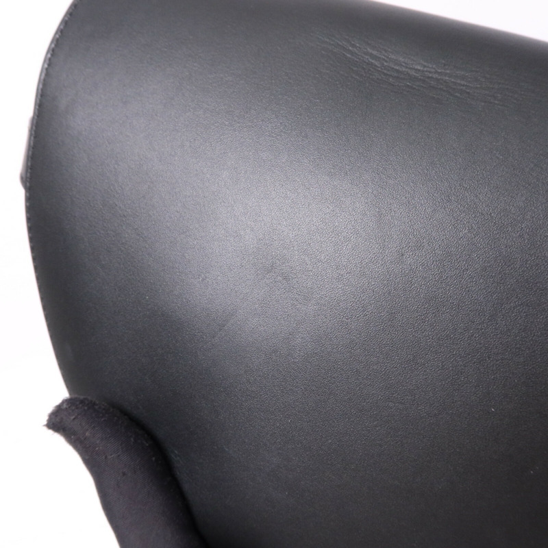 LOEWE 牛皮皮革Small Gate Bag金扣肩背袋-17