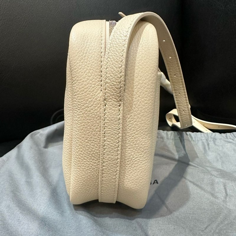 💎Han's house精品服飾💎 Balenciaga 巴黎世家 中號 小牛皮 相機包 原價31000-6