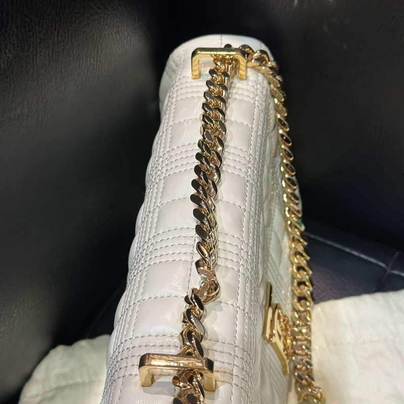 💎Han's house精品服飾💎Burberry TB Lola 荔枝羊皮 鏈條 包 義大製 小號 23x6x13 現貨 原價65000-6