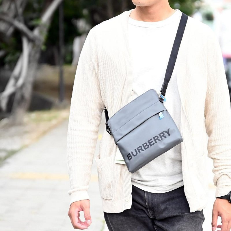 an's house精品服飾💎Burberry LOGO 尼龍 側背包-0