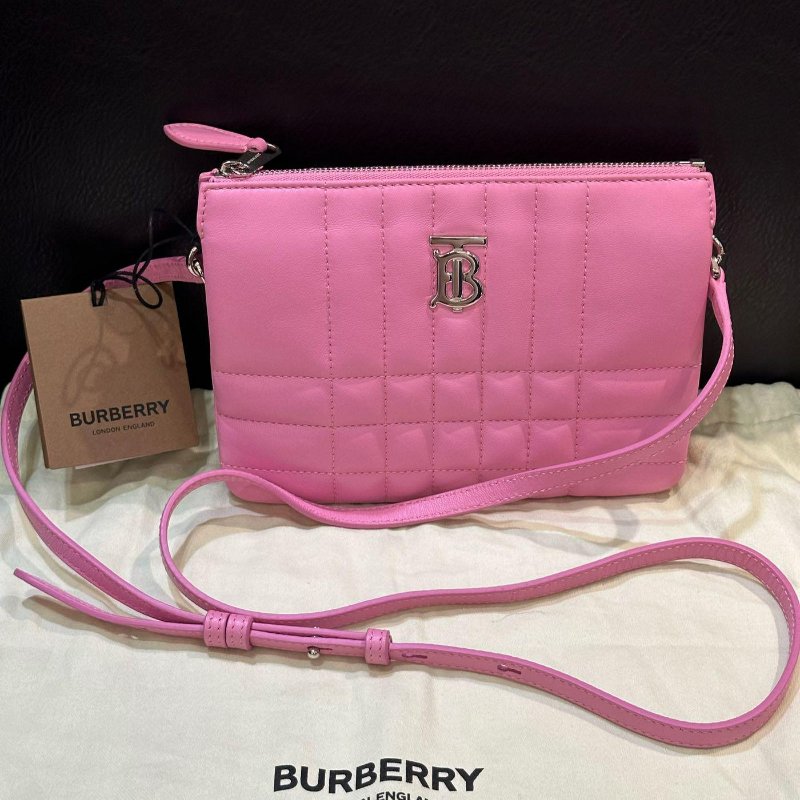 💎Han's house精品服飾💎Burberry Lola TB 小羊皮 荔枝 小牛皮 斜背包 20x14x3cm-1