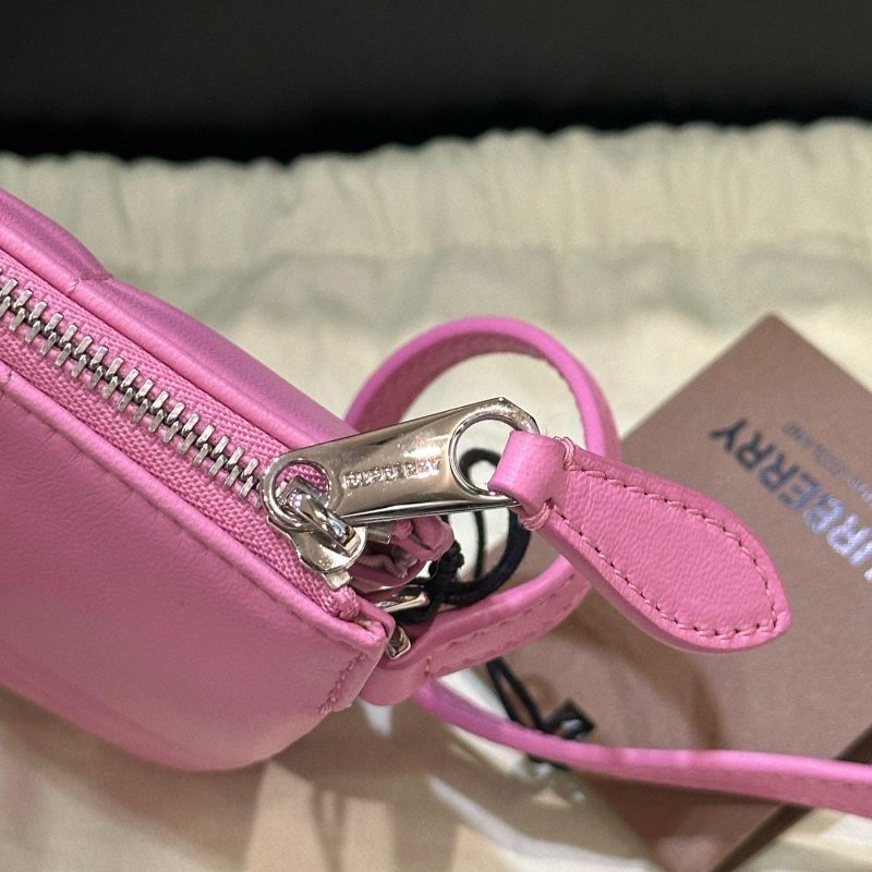 💎Han's house精品服飾💎Burberry Lola TB 小羊皮 荔枝 小牛皮 斜背包 20x14x3cm-2