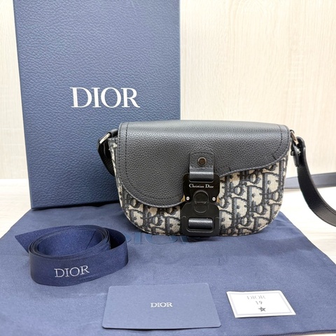 DIOR🩵藍緹花迷你翻蓋郵差包 2ADCA435YKS_H03E