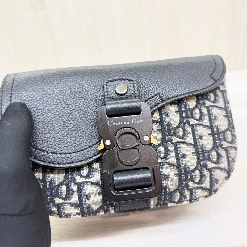 DIOR🩵藍緹花迷你翻蓋郵差包 2ADCA435YKS_H03E-13