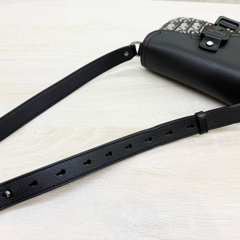 DIOR🩵藍緹花迷你翻蓋郵差包 2ADCA435YKS_H03E-17