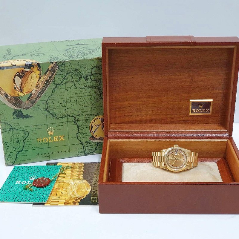 【大眾名錶】ROLEX 勞力士 18238 Day-Date 蠔式18K金 小紅寶多層鑽面盤 錶徑36 B1093-8