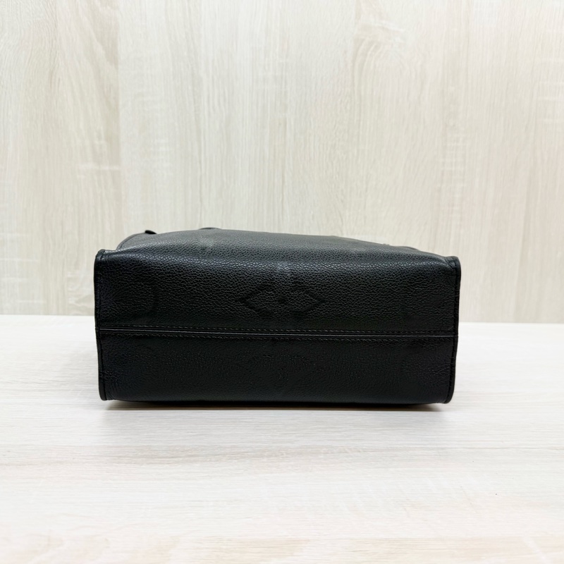 LV🖤黑色牛皮壓紋Onthego PM/M45653-5
