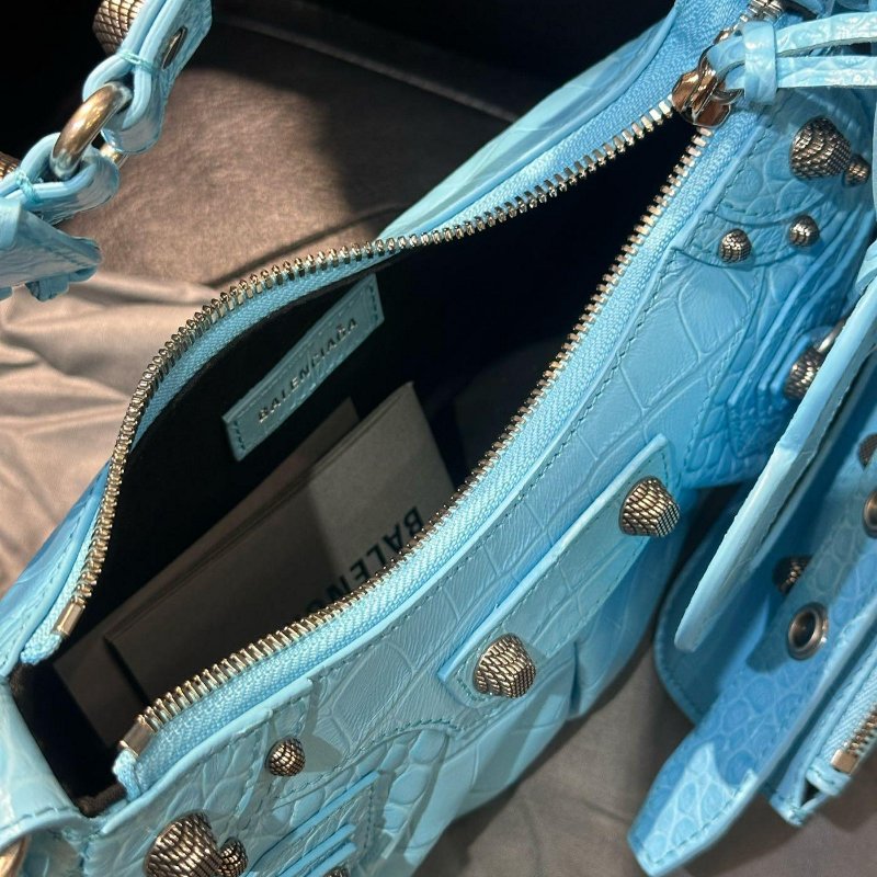 💎Han's house精品服飾💎BALENCIAGA 巴黎世家 小羊皮 鱷魚壓紋 671309 CAGOLE 三合一 肩背包 單肩包 原價83000-1